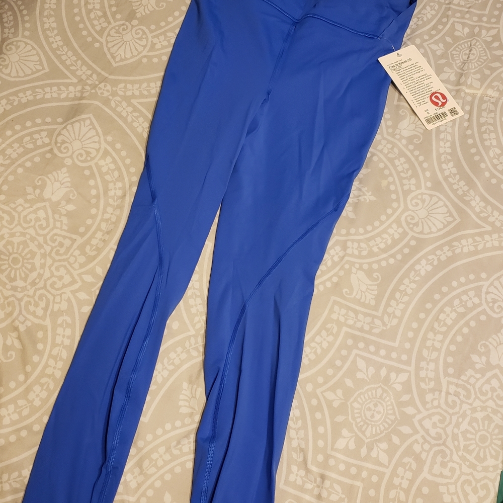 Lululemon Free to Speed size 6